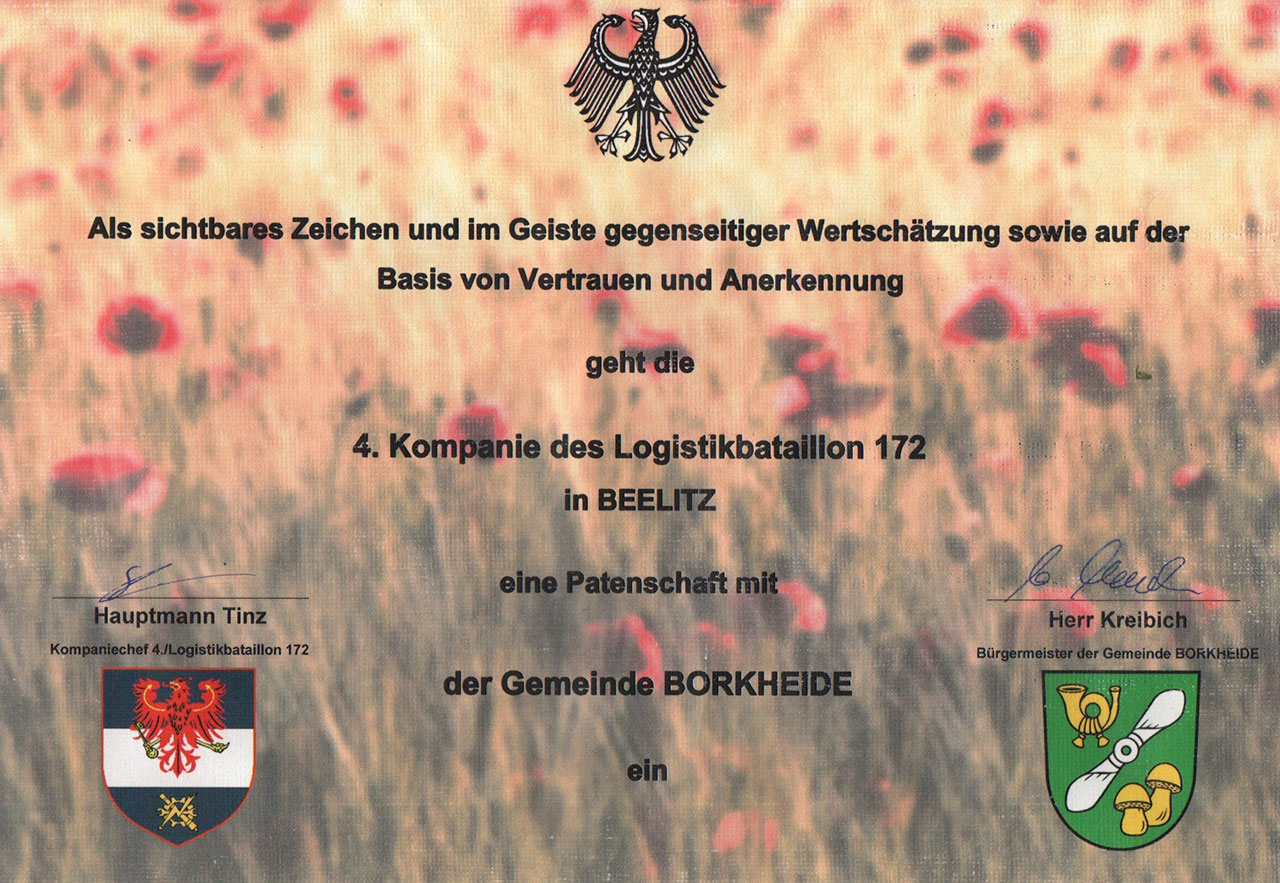 Patenschaftsurkunde der 4. Kompanie des Logistikbataillon 172 in Beelitz mit der Gemeinde Borkheide
